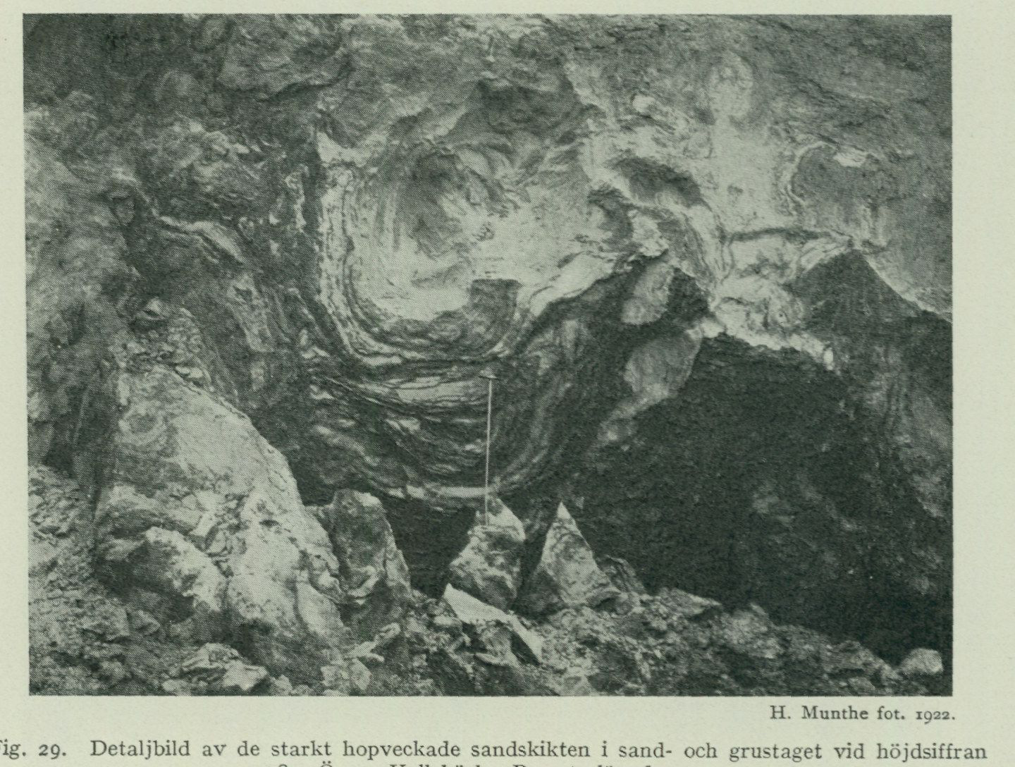 Source photograph or plate from PDF page 72